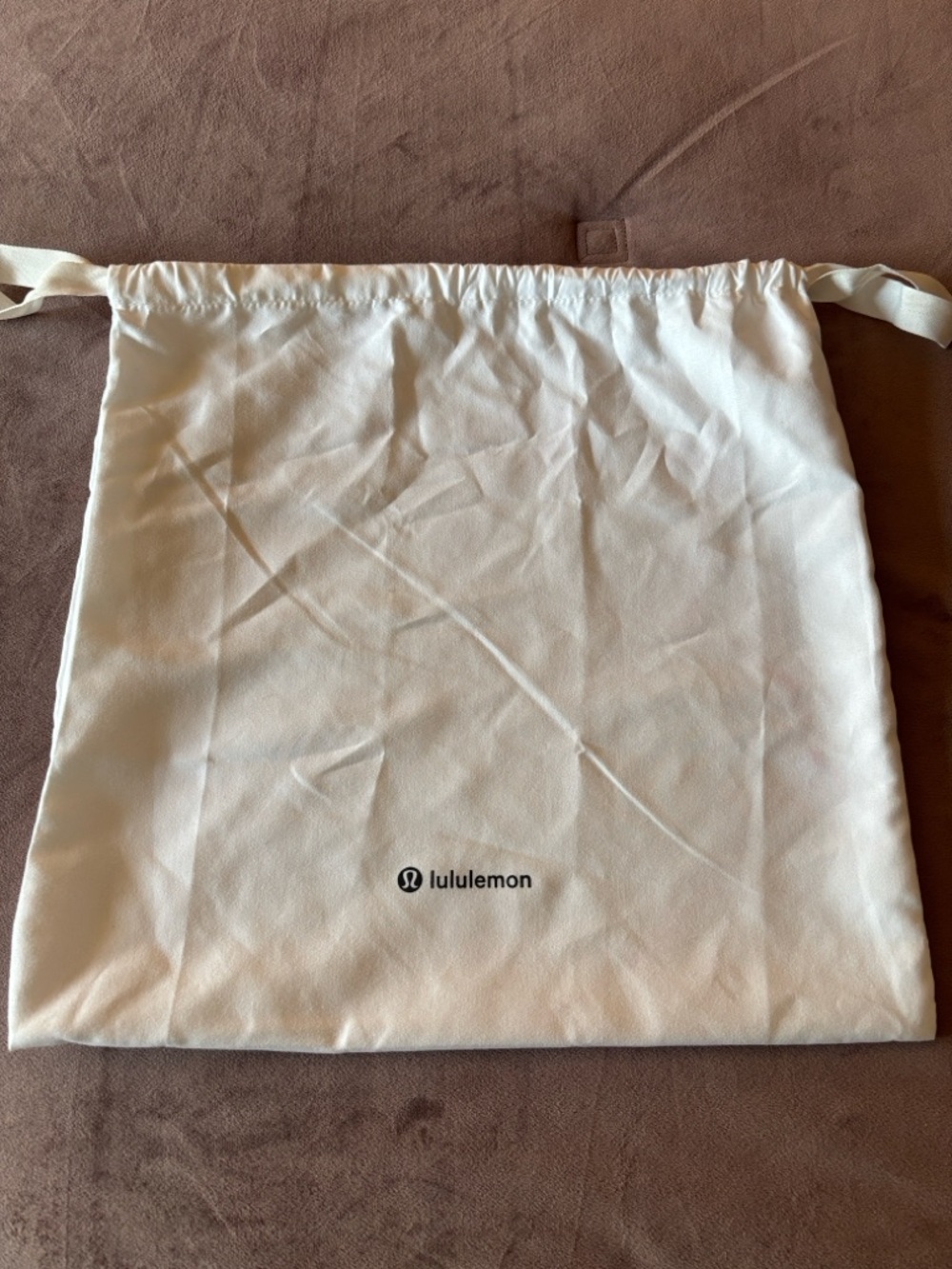 lululemon Black Logo Patch Crossbody Bag - Picture 7 of 7